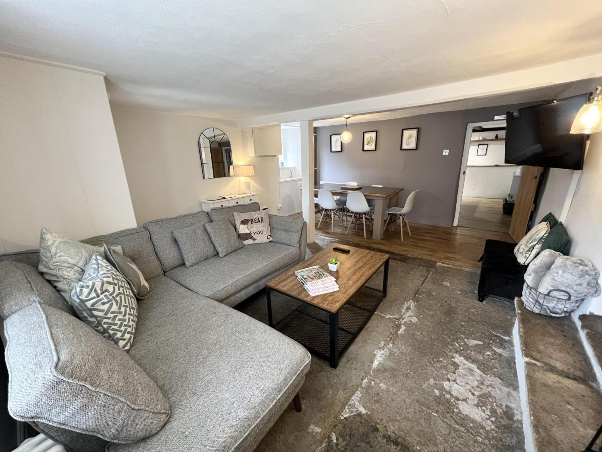 Cosy Two Bedrooom Cottage Set In A Dorset Village Sturminster Newton Exterior foto